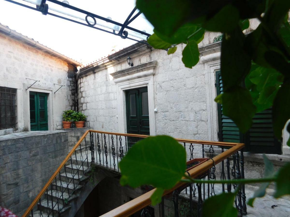 P.S. Cattaro Apartments Экстерьер фото