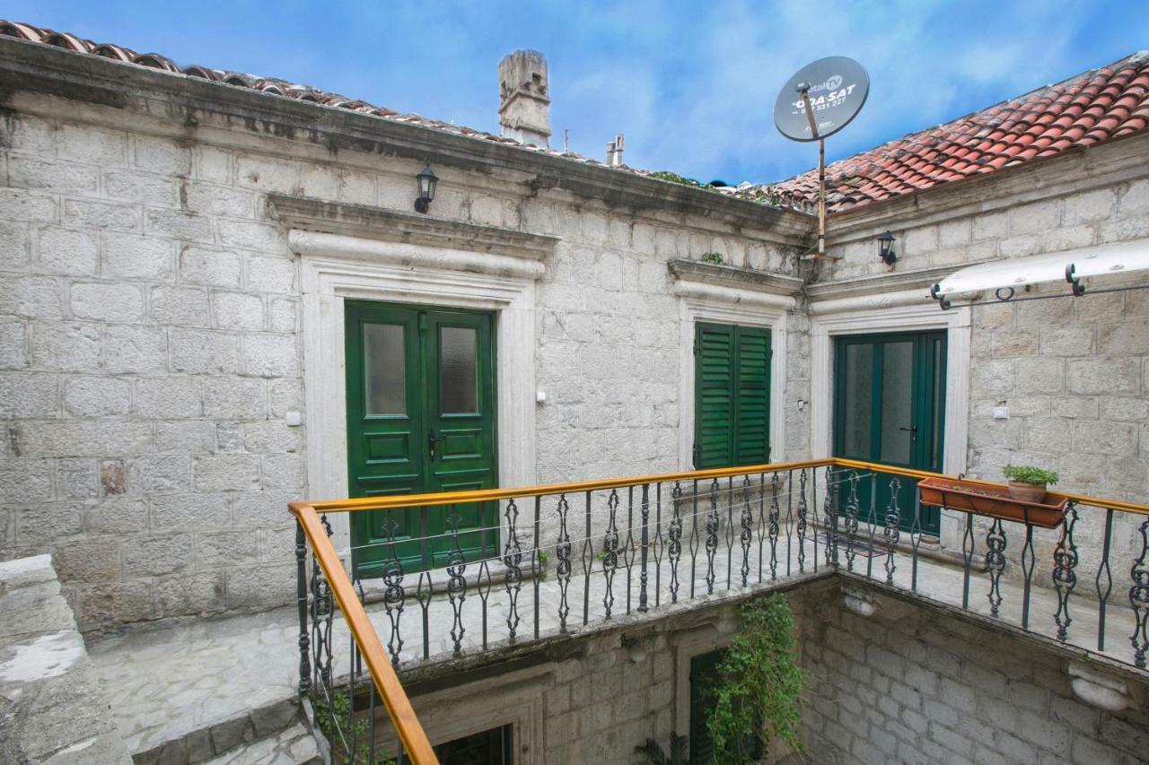 P.S. Cattaro Apartments Экстерьер фото
